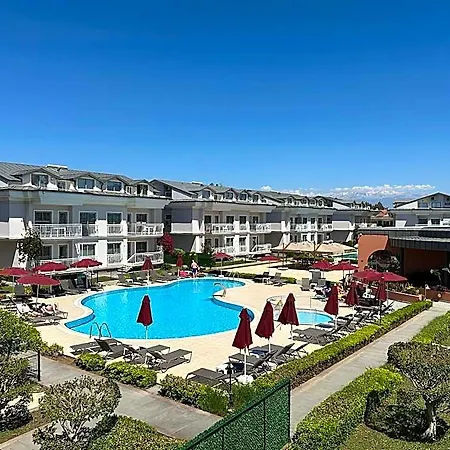 Hotel Defne Karya
